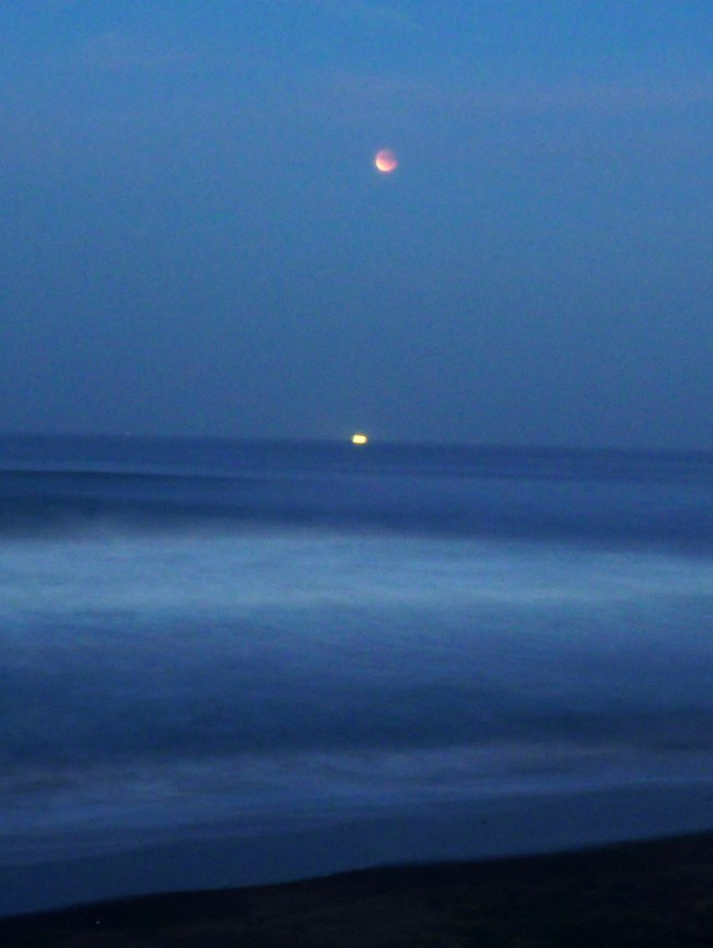 Total Lunar Eclipse seen from San Francisco