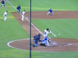 Buster Posey singles in the winning&nbsp;run