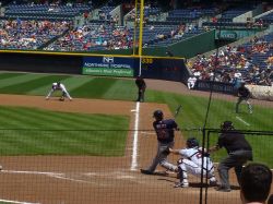 Aaron Hicks hits a homerun to&nbsp;right