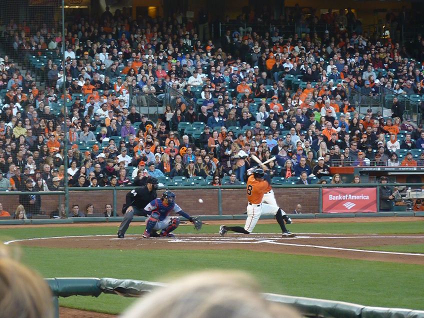 Hunter Pence fouls one off